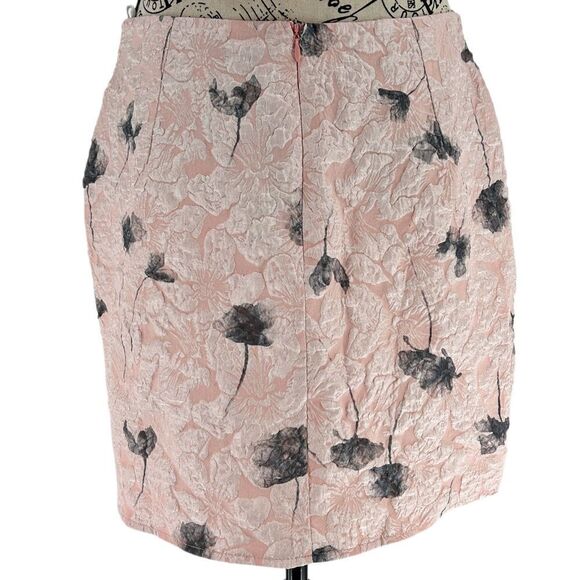 Lulus Most Darling Blush Pink Floral Jacquard Skirt NWT Large - Picture 2 of 10